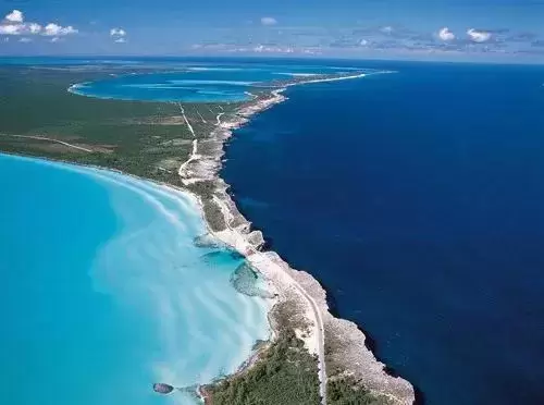 海地：大安的列斯群岛的珍珠