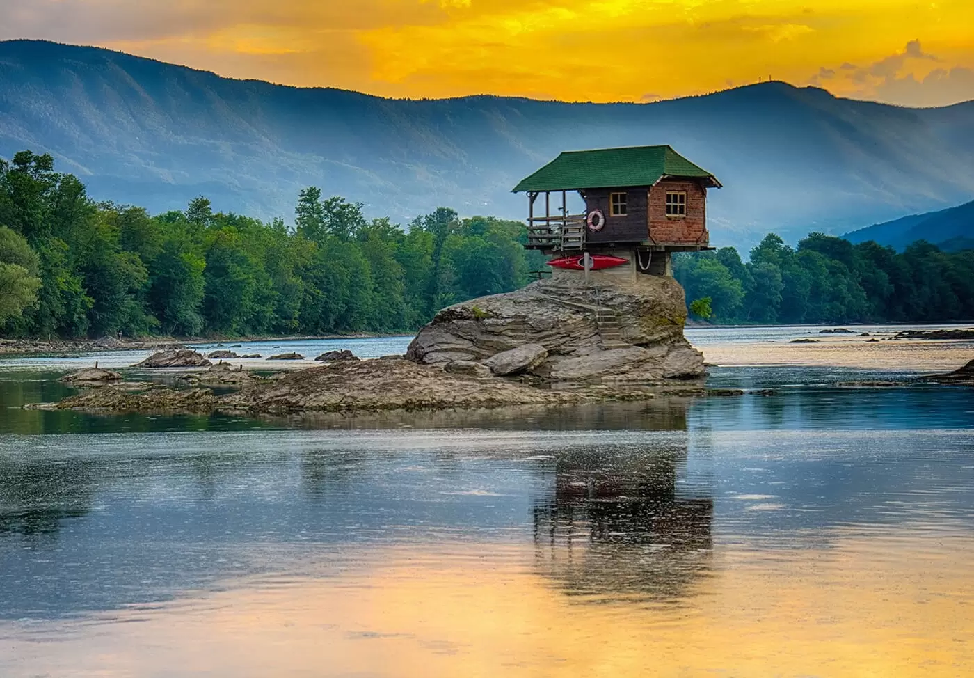 世界上最孤独的房子 | 塞尔维亚的德里纳河