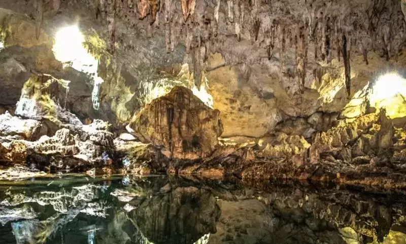 菲律宾美景——希纳达南洞穴