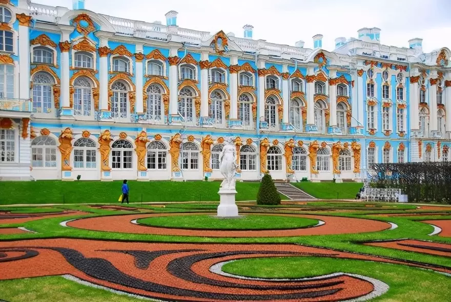 俄罗斯建筑介绍：俄罗斯居然有那么多好看的哥特式城堡