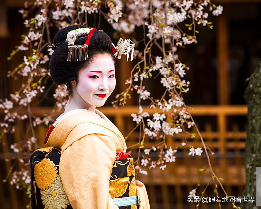 日本的风俗业是干什么的？日本女性就业现状：风俗业为何成为年轻女性最好的出路？