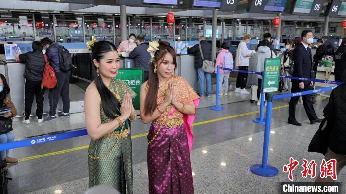出境团队游恢复 中国游客为世界经济增添新活力