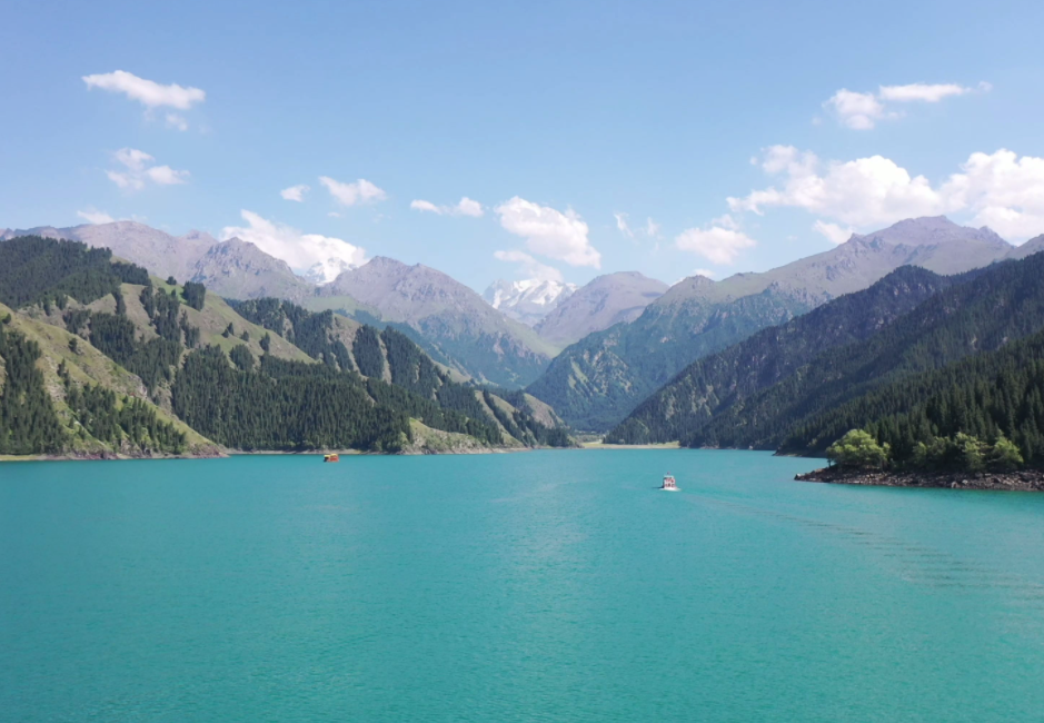 新疆旅游必去十大景点推荐 新疆值得去的景点有哪些